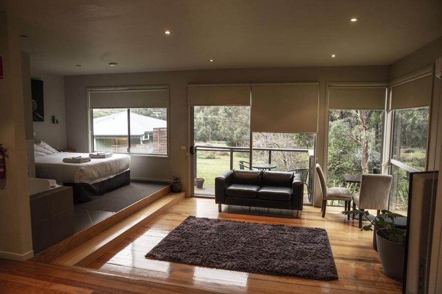 Little Norfolk Bay Events And Chalets Taranna Esterno foto