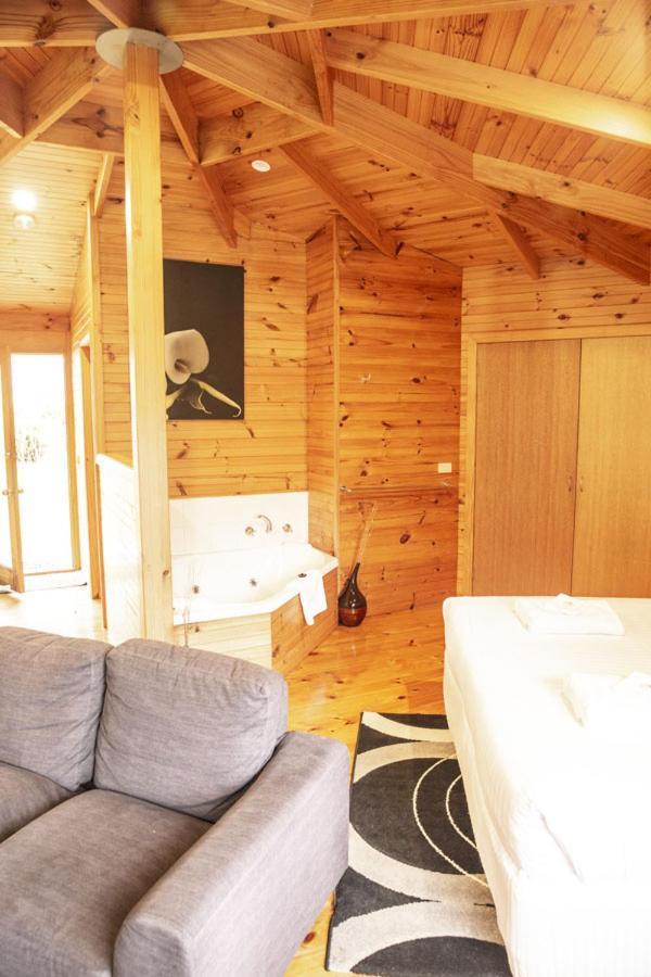 Little Norfolk Bay Events And Chalets Taranna Esterno foto