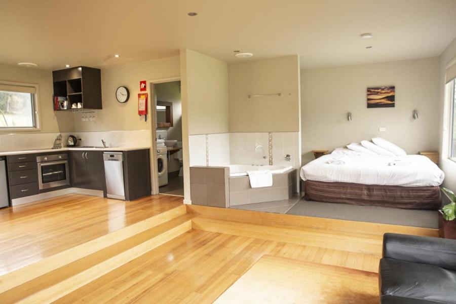 Little Norfolk Bay Events And Chalets Taranna Esterno foto